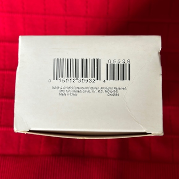 Hallmark 1995 James T Kirk ornament - Picture 6 of 6